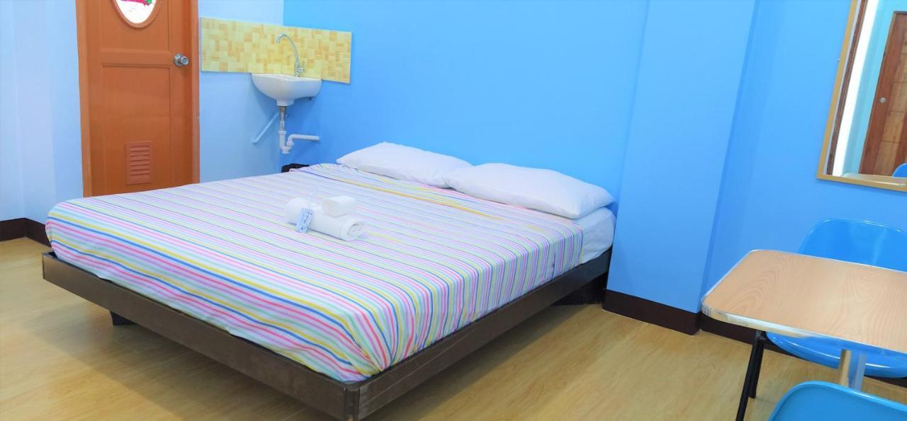 Jb Valdres Apartment Манила Экстерьер фото