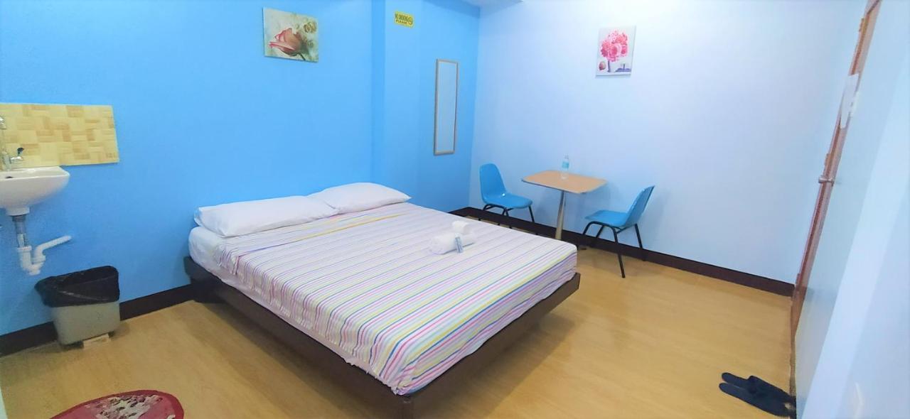 Jb Valdres Apartment Манила Экстерьер фото