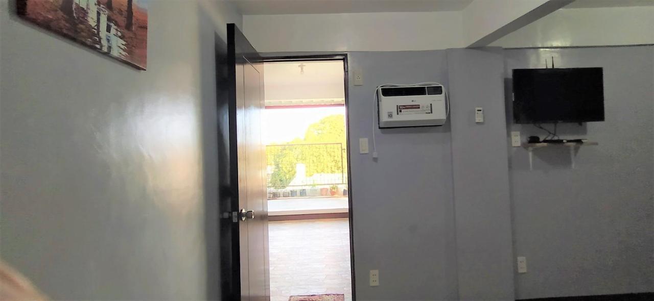 Jb Valdres Apartment Манила Экстерьер фото