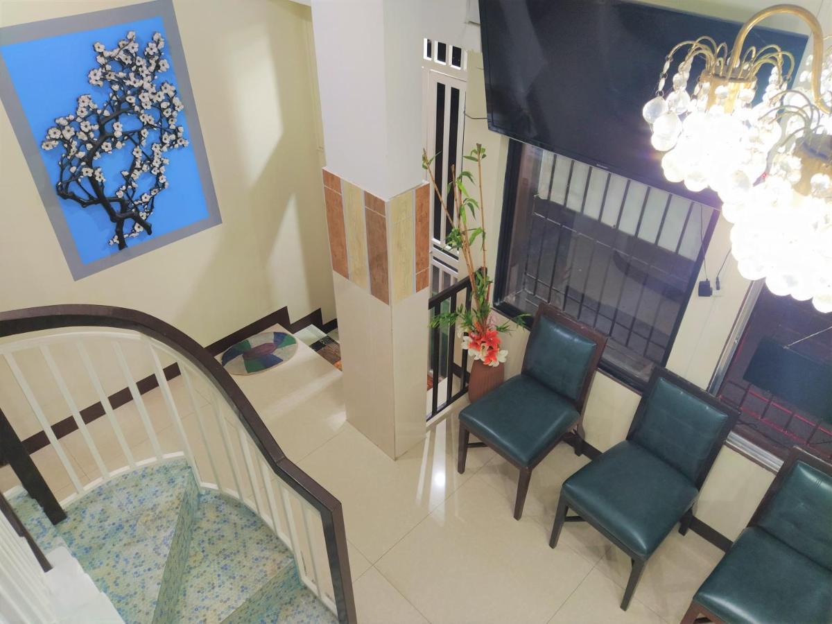 Jb Valdres Apartment Манила Экстерьер фото