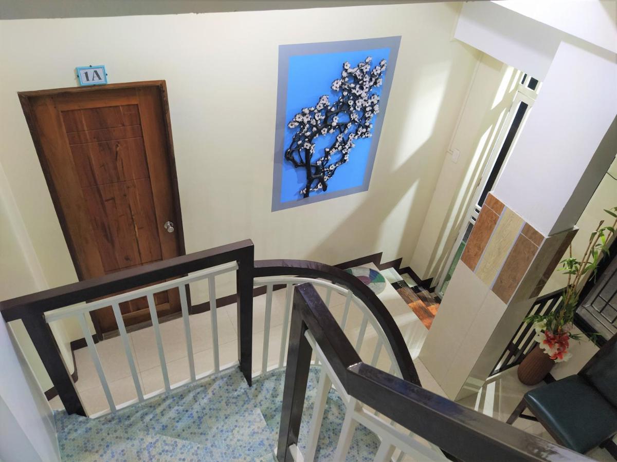 Jb Valdres Apartment Манила Экстерьер фото