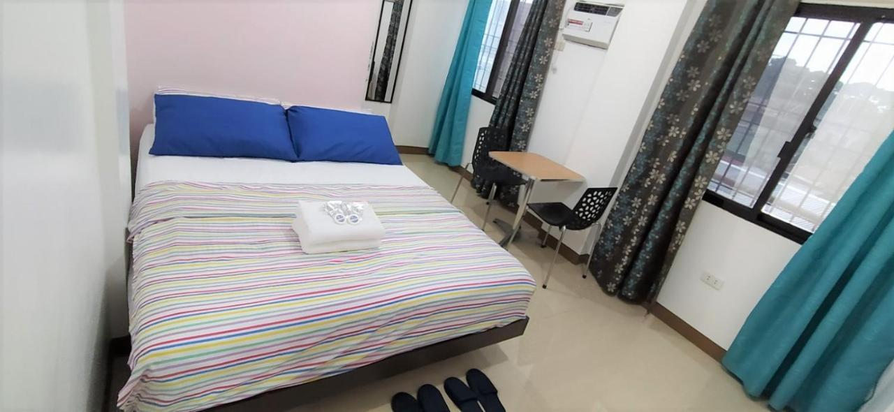 Jb Valdres Apartment Манила Экстерьер фото